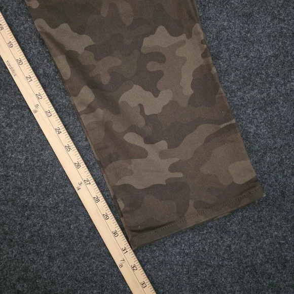 NWT Levi's 311 Womens Size 20W Shaping Skinny Jeans Camouflage - Picture 6 of 10